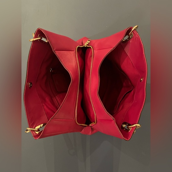 Bright pink unique Coach bag - Picture 5 of 5